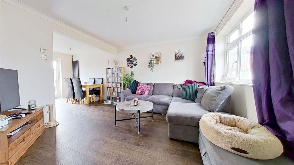 Property photo 2 of 12 Picture No. 02