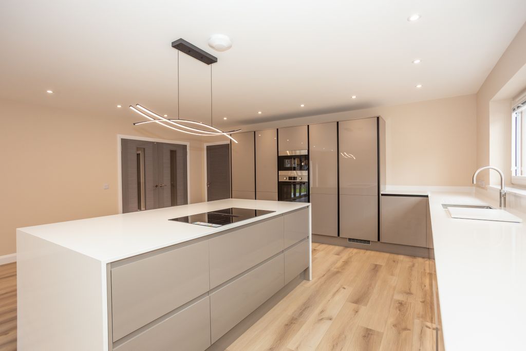 Property photo 2 of 46 Kitchen/Lounge/Diner