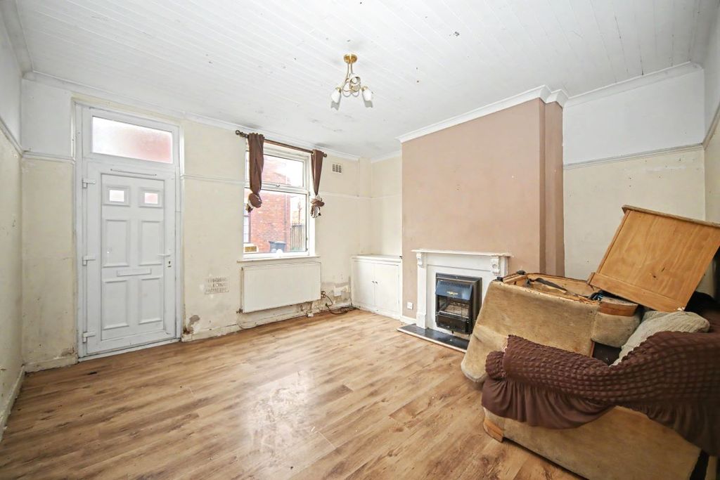 Property photo 2 of 15