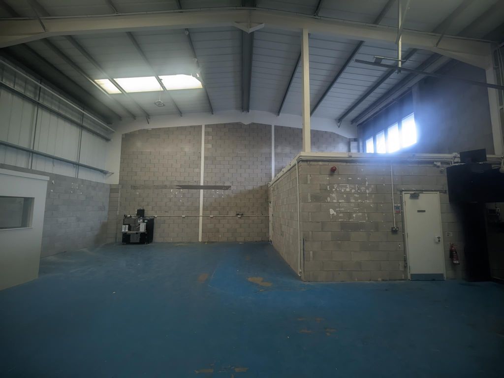 Property photo 2 of 3