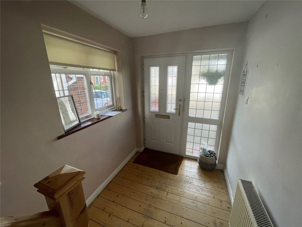 Property photo 2 of 13 Picture No. 02