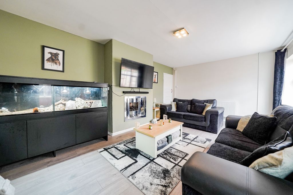 Property photo 2 of 19 Dsc03354