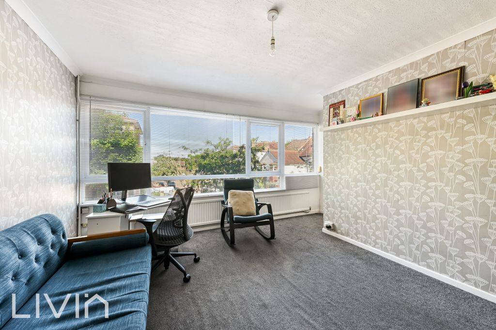 Property photo 3 of 12 3