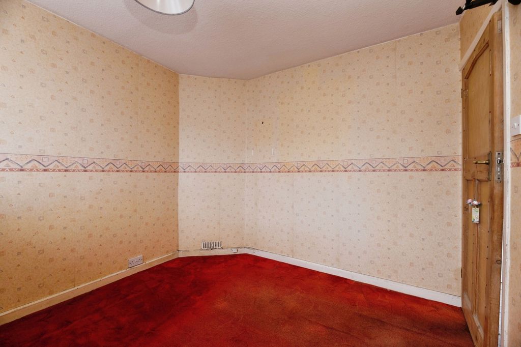 Property photo 3 of 9 Living Room