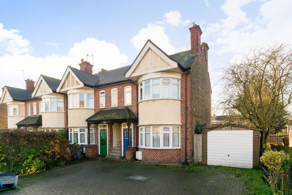 Property photo 1 of 4