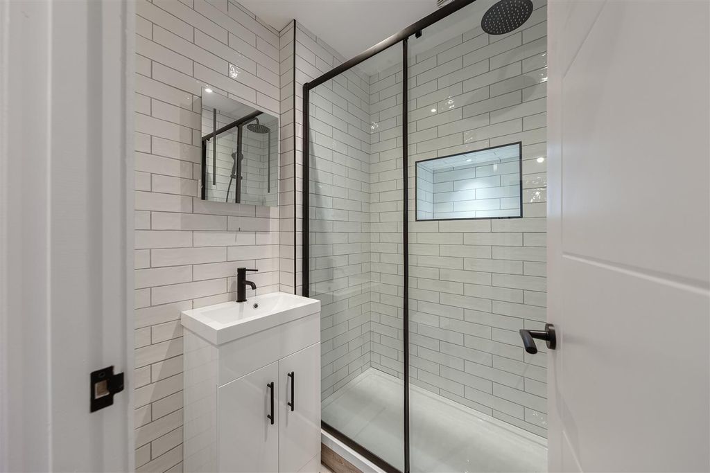 Property photo 3 of 10 094A8911.Jpg