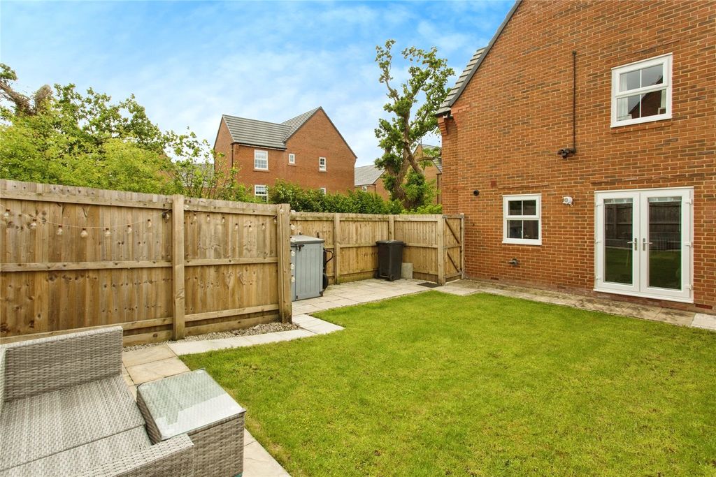 Property photo 2 of 17 Picture No. 41