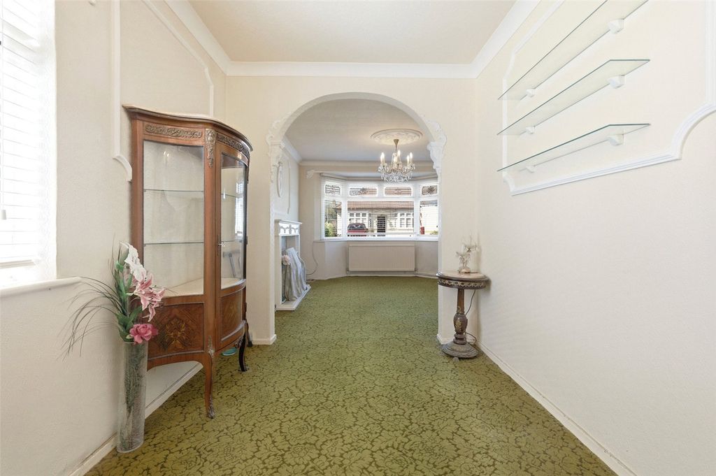 Property photo 3 of 18 Picture No. 10