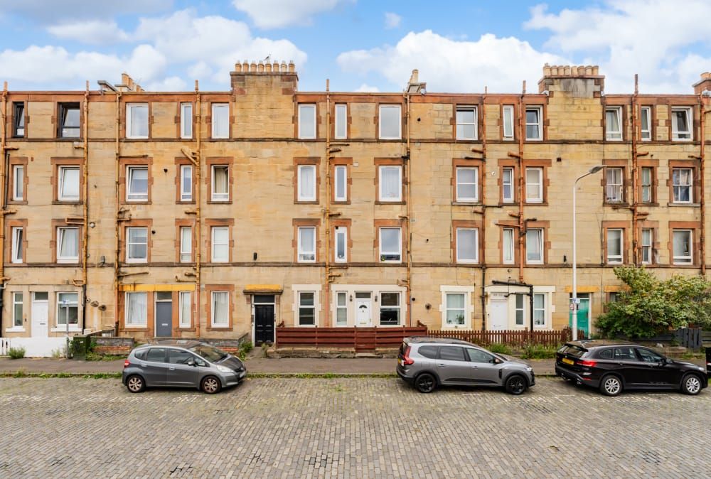Property photo 1 of 11