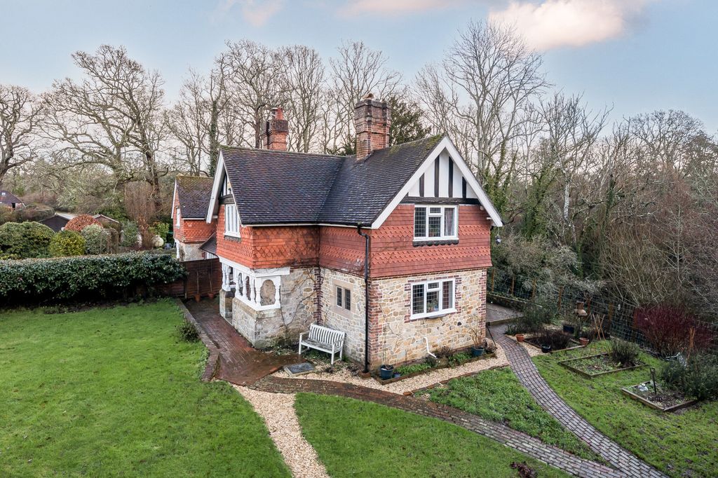 Property photo 1 of 16