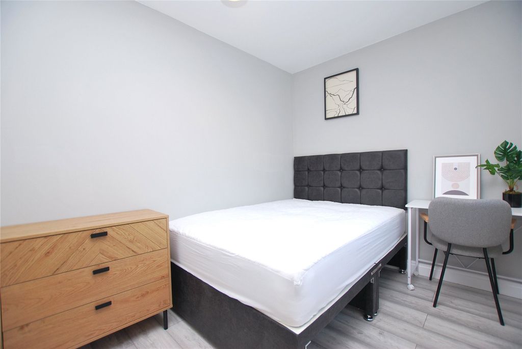 Property photo 1 of 6 Picture No. 02