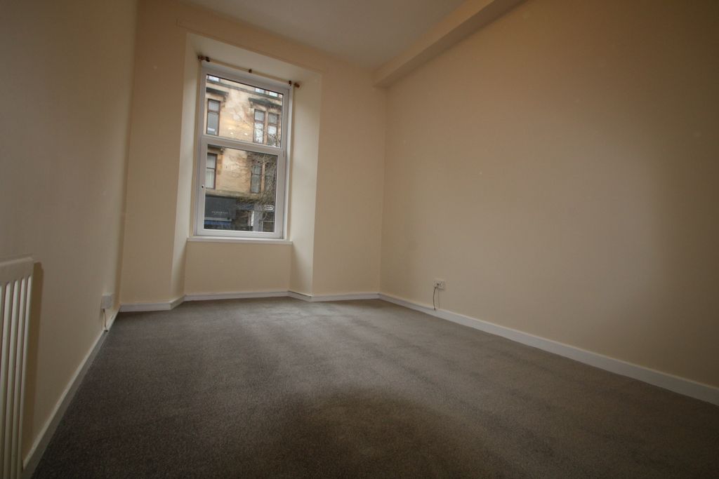 Property photo 3 of 10 Bedroom