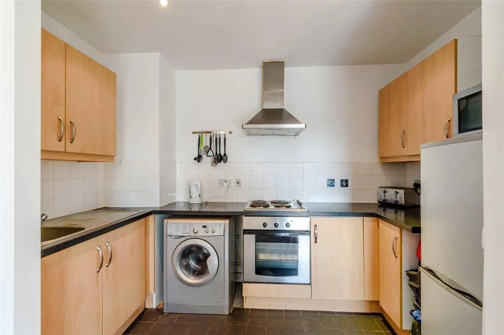 Property photo 3 of 9 Picture No. 12