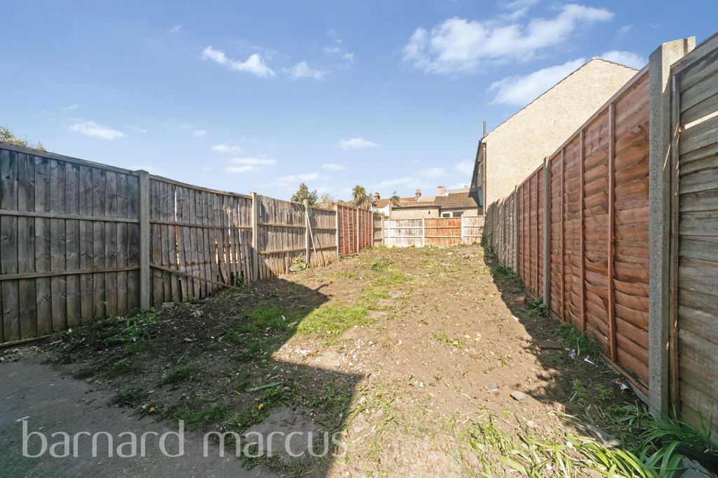 Property photo 3 of 8 Image