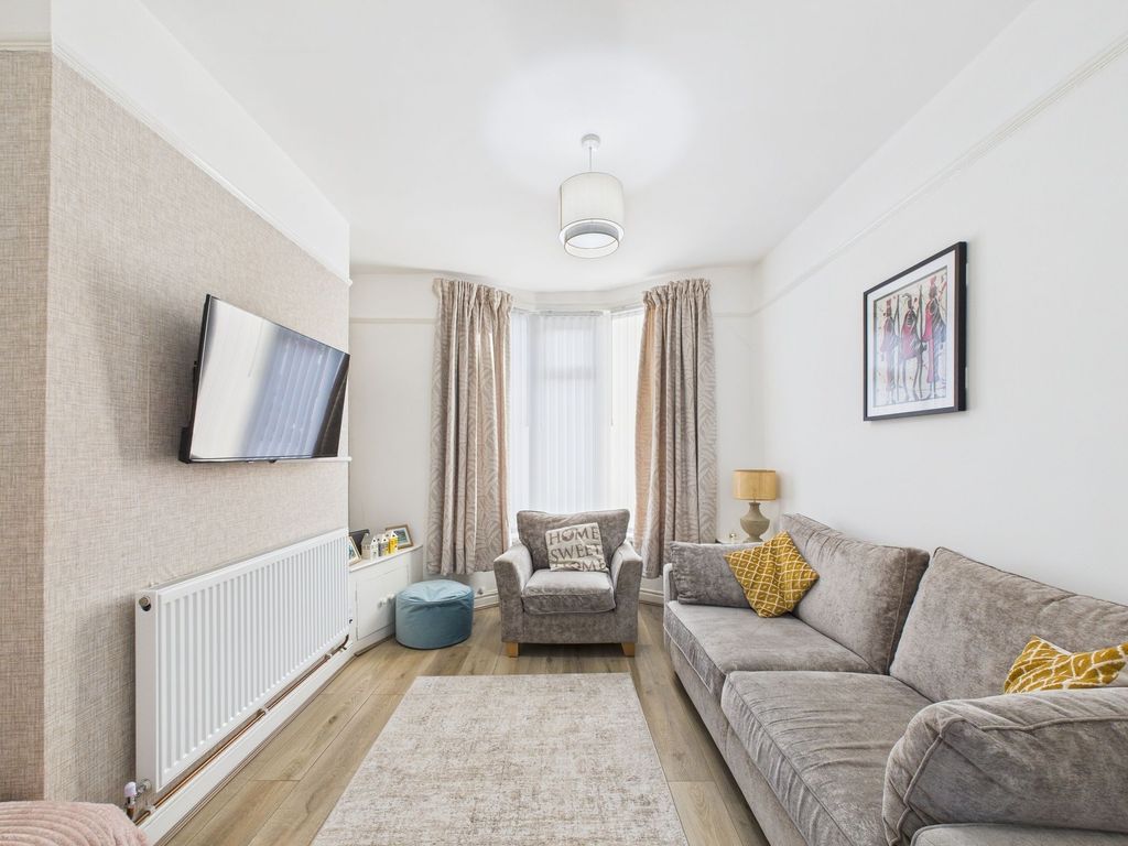 Property photo 2 of 12