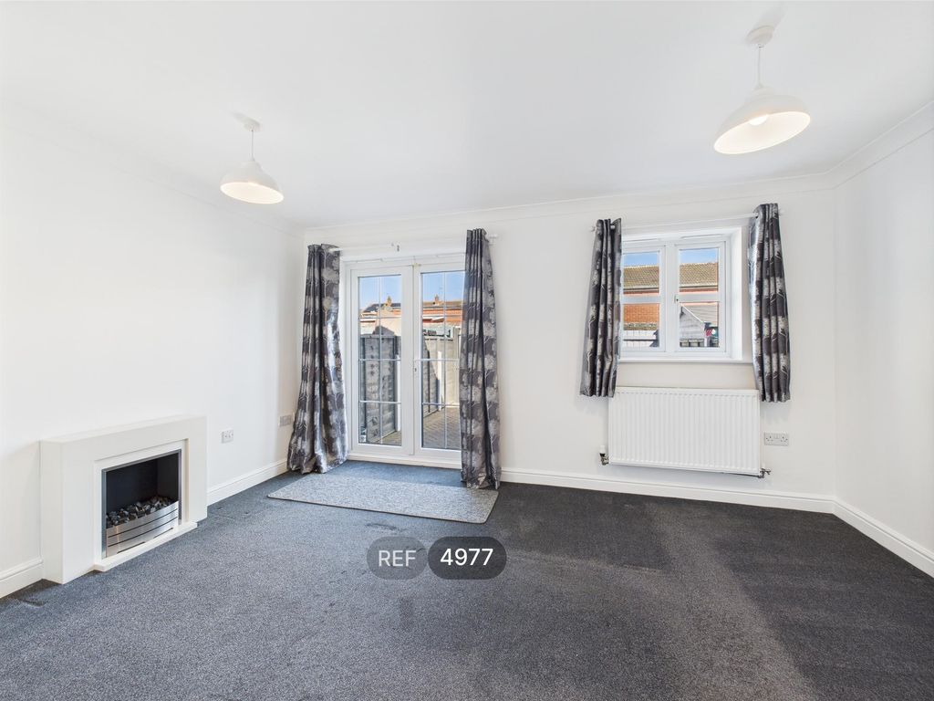 Property photo 3 of 8 Living Room