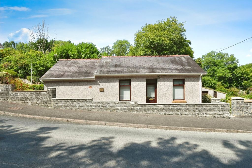 Property photo 1 of 18 Picture No. 03