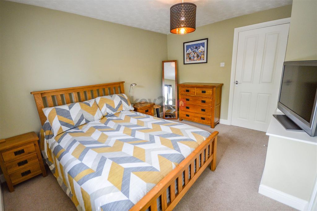 Property photo 3 of 16 Dsc_0048-3.Jpg