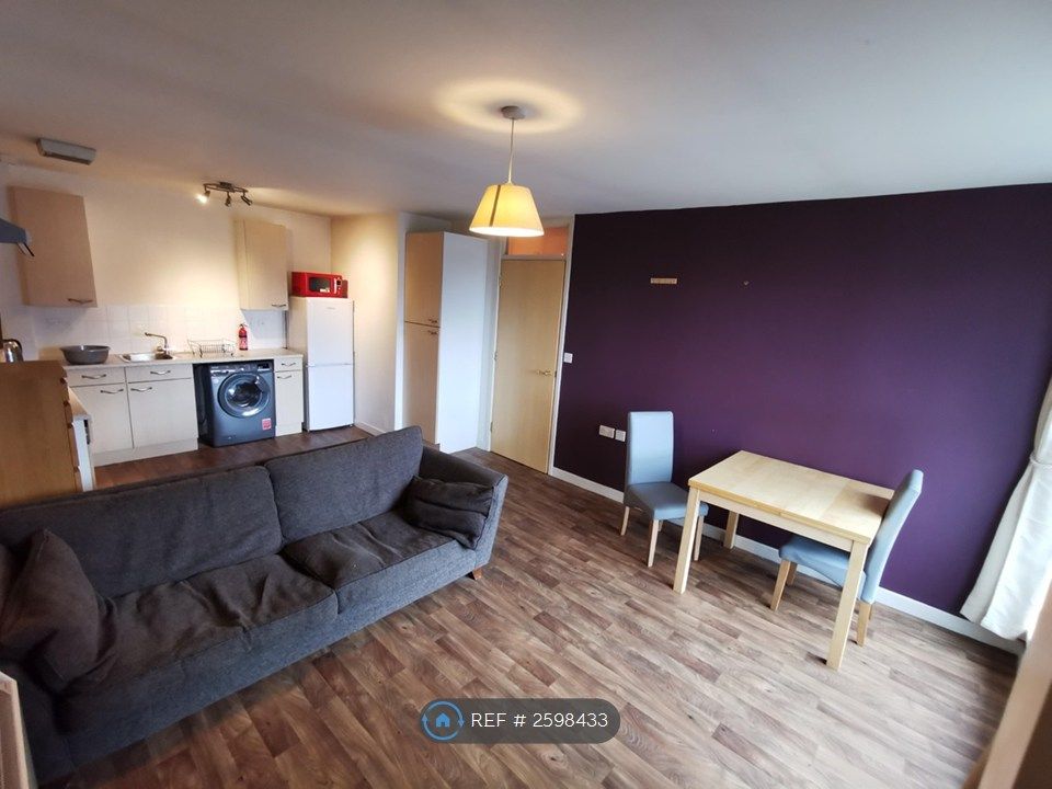 Property photo 1 of 9