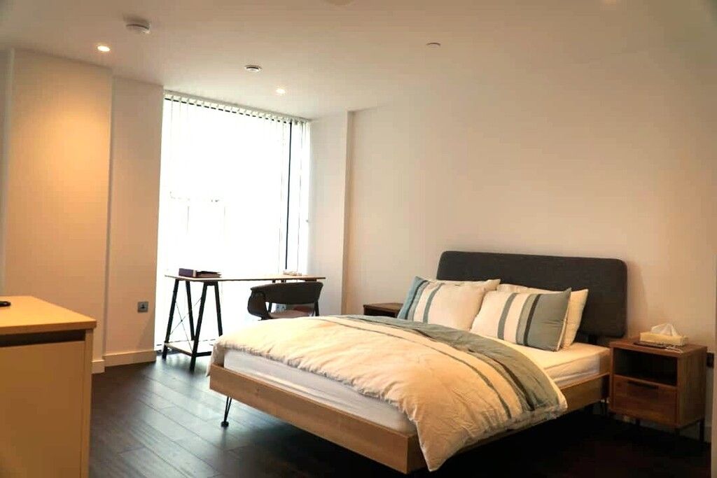 Property photo 1 of 15 Lounge