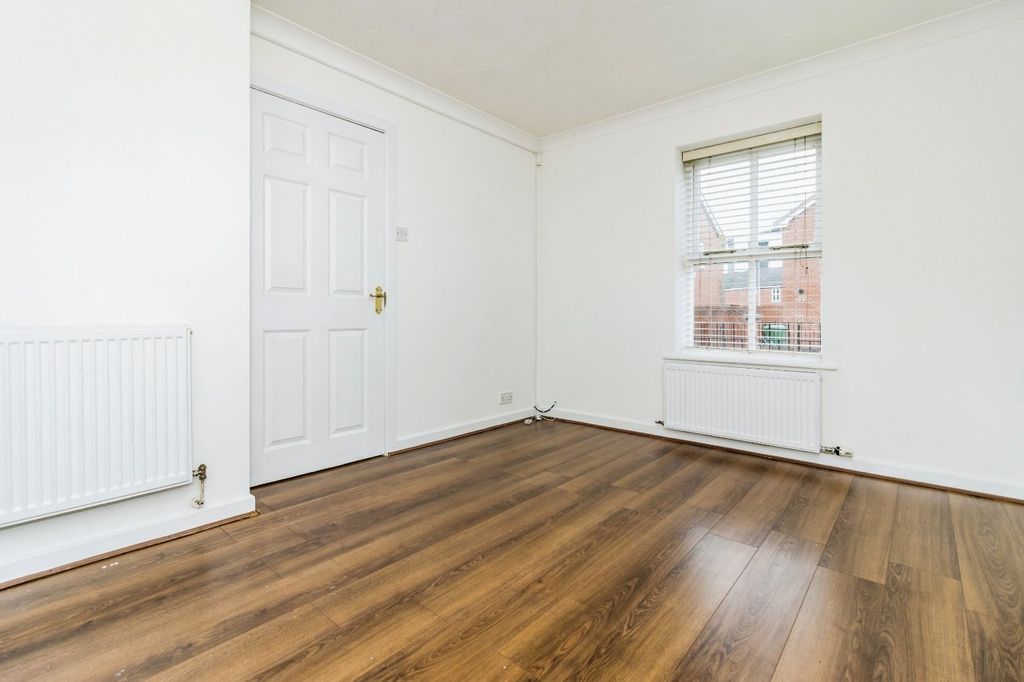 Property photo 2 of 12 Picture No. 06