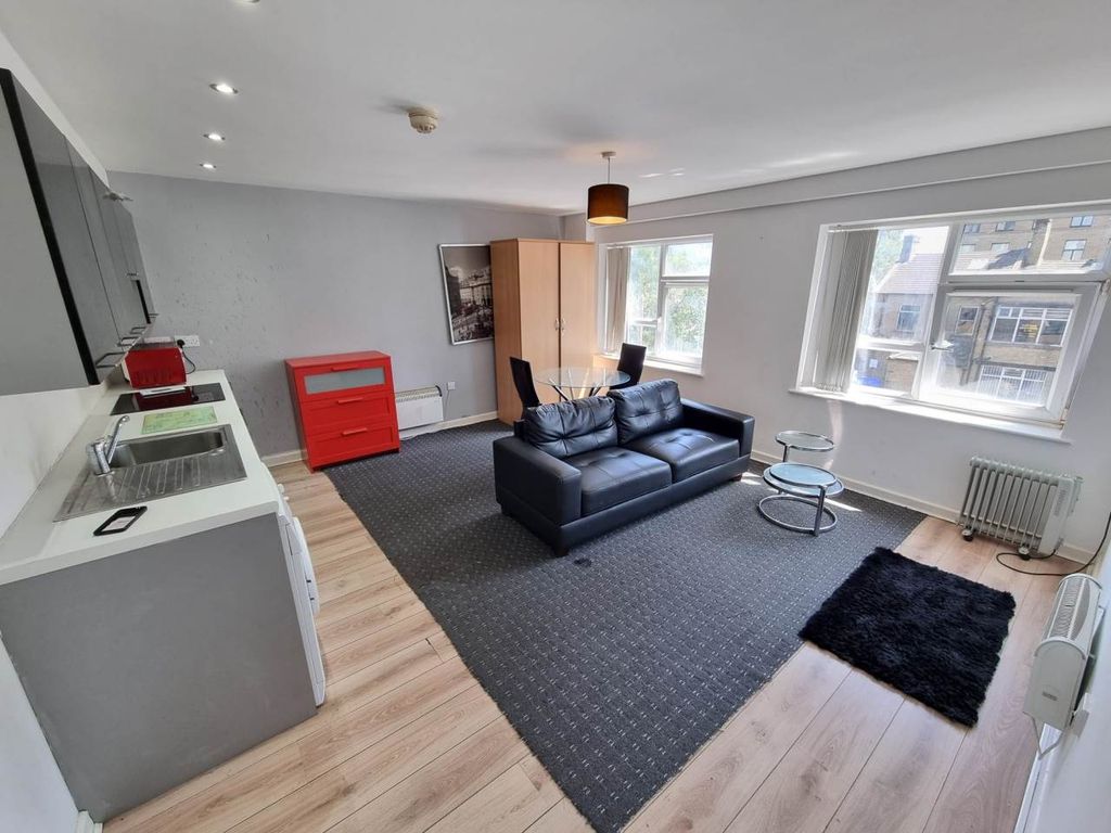 Property photo 2 of 8 20250520_132319