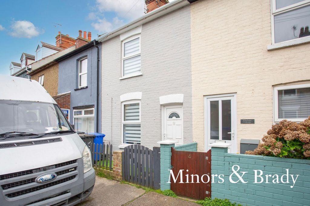 Property photo 1 of 11