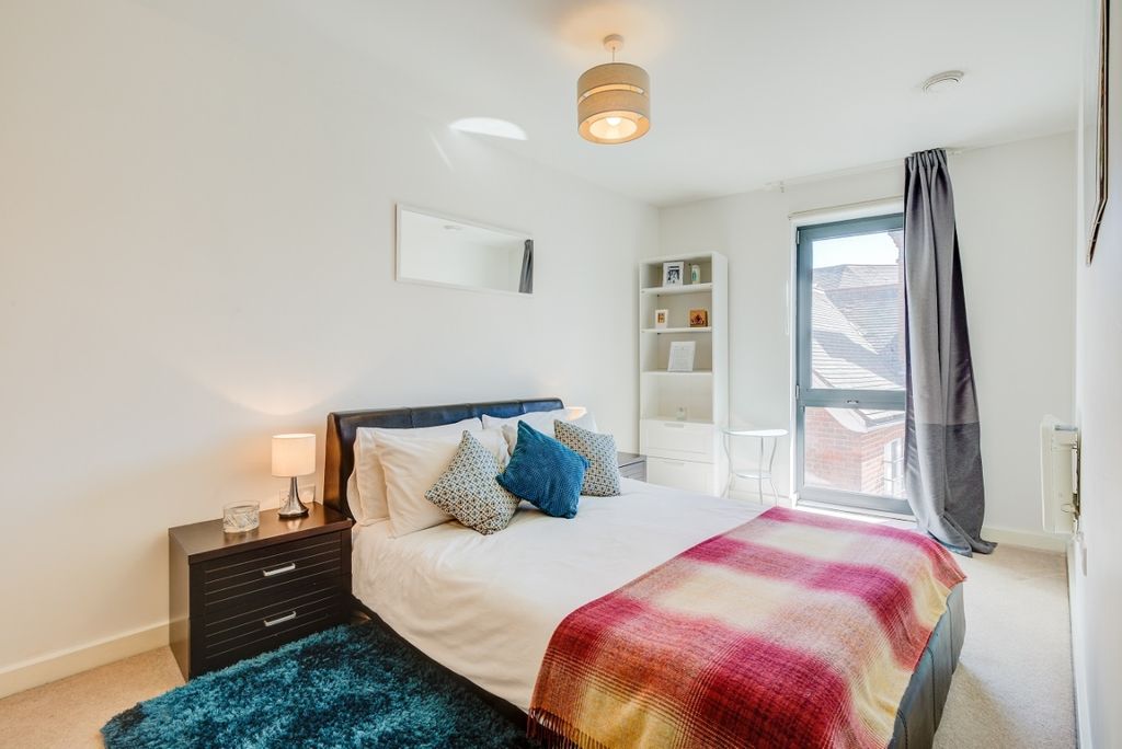 Property photo 1 of 6 Flat 5 Bronnley Cour