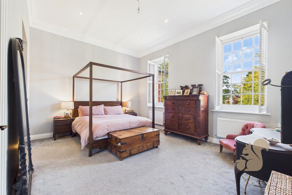 Property photo 3 of 22 Cam01659G0-Pr0604-Still004.Jpg