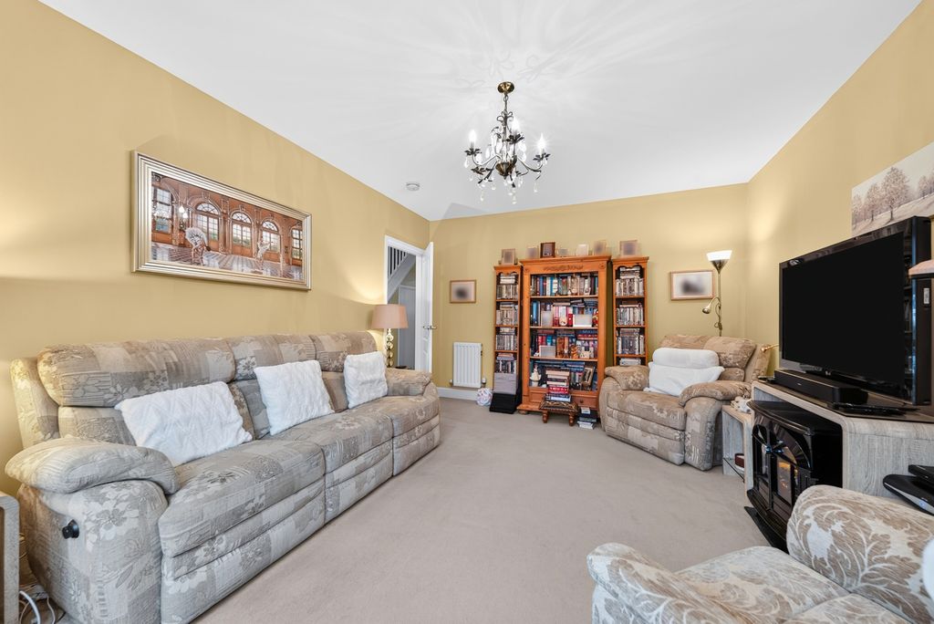 Property photo 3 of 30 Pbox-Img.Jpg