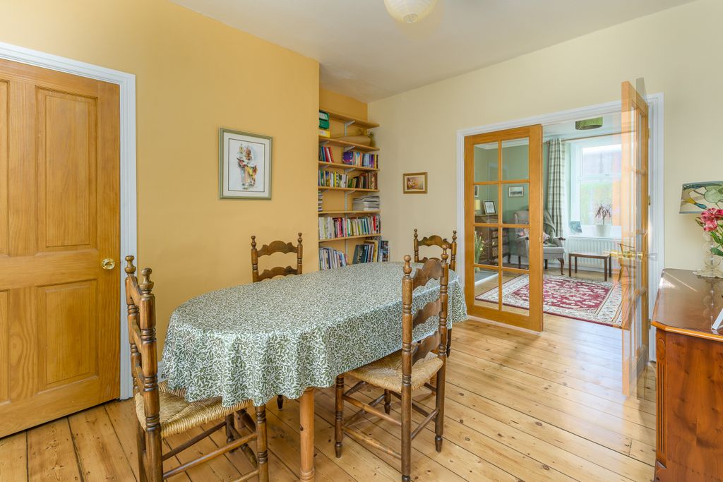 Property photo 3 of 26 Dining-2