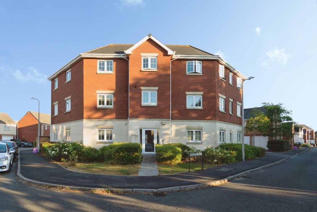 Property photo 1 of 17 Pbox-Img.Jpg