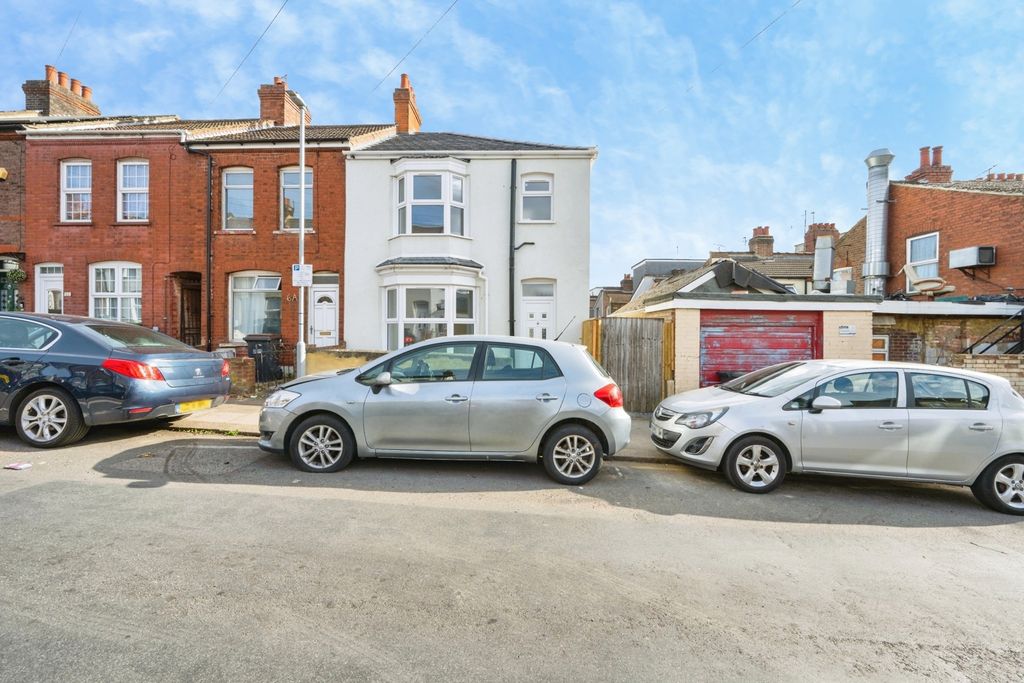 Property photo 1 of 19 Pbox-Img.Jpg