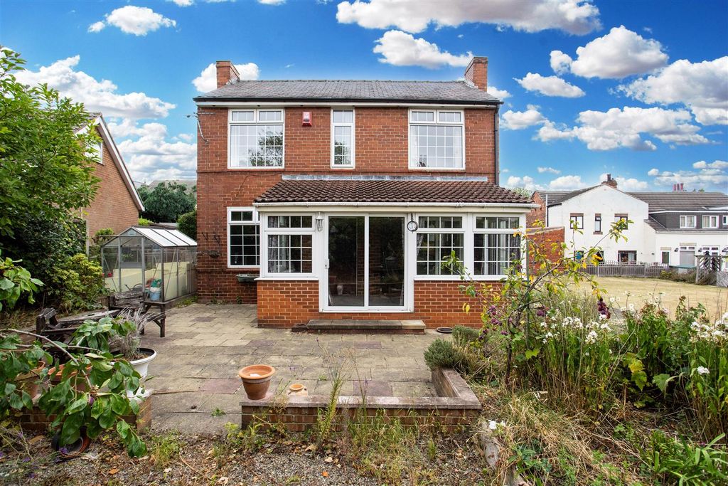 Property photo 1 of 19 Exterior