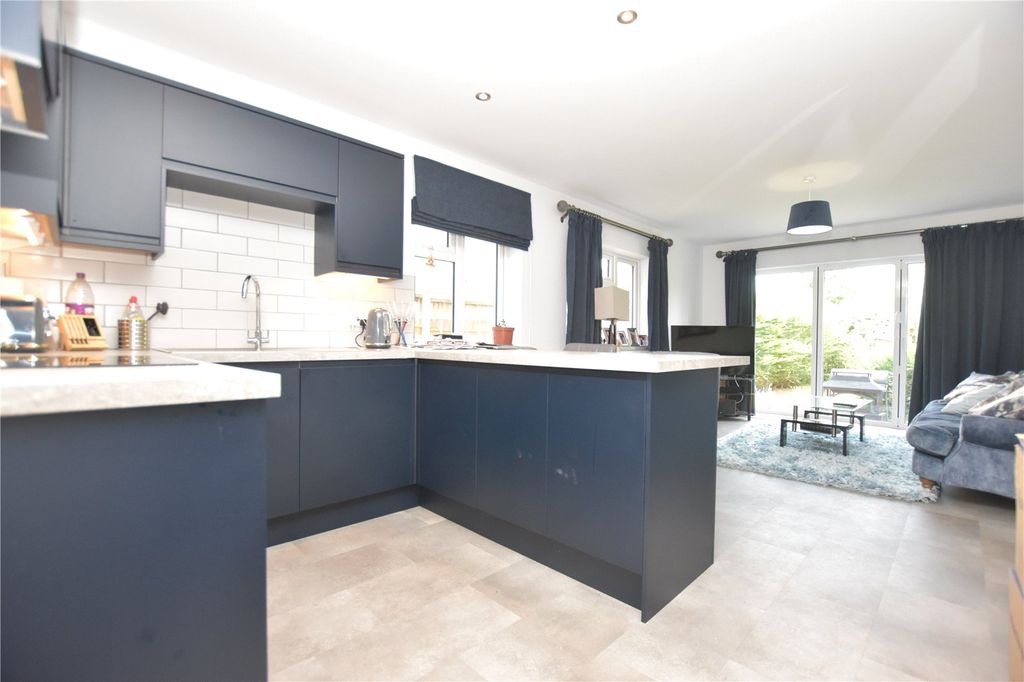 Property photo 2 of 11 Picture No. 05