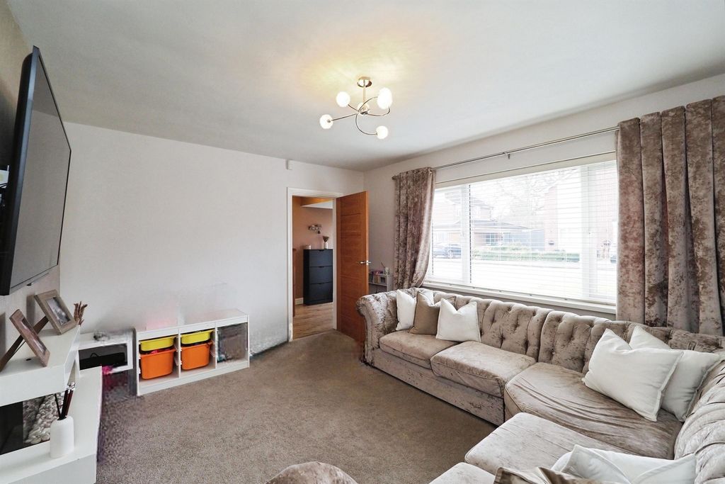 Property photo 3 of 29