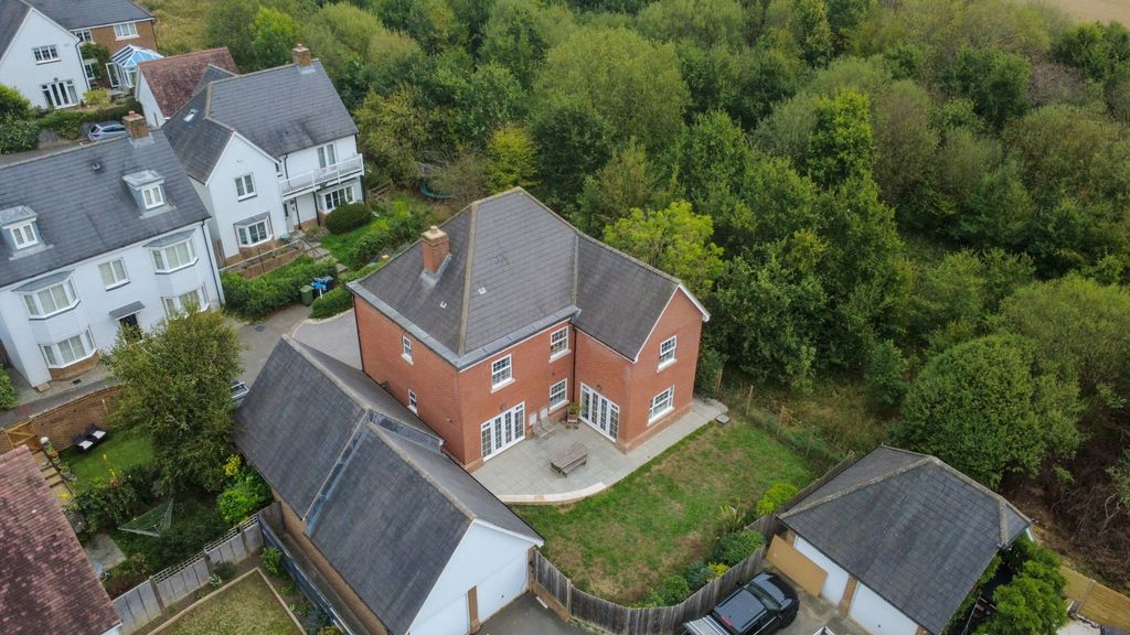 Property photo 1 of 49