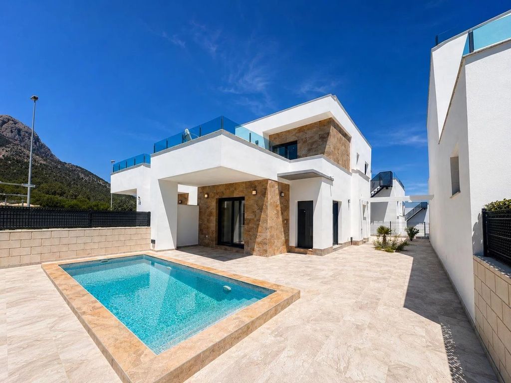 Property photo 1 of 24 Modern New-Build Villa With Private Pool For Sale In Polop
