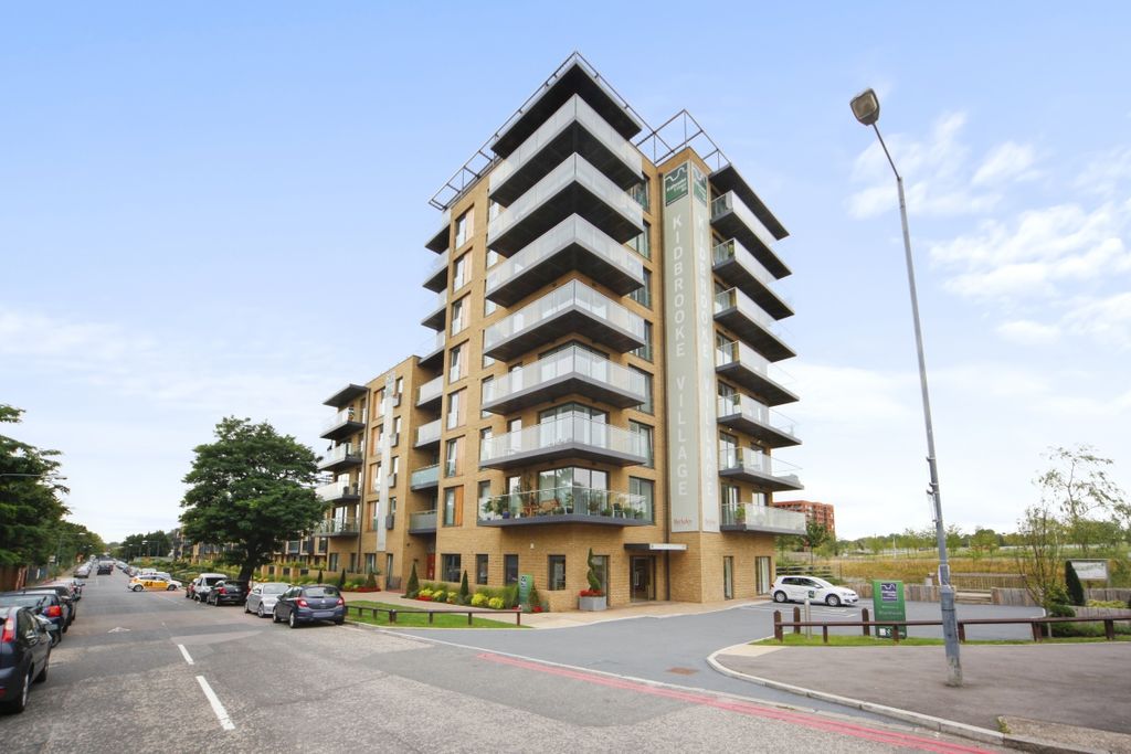 Property photo 3 of 10 E_Mg_8044_2_Edited