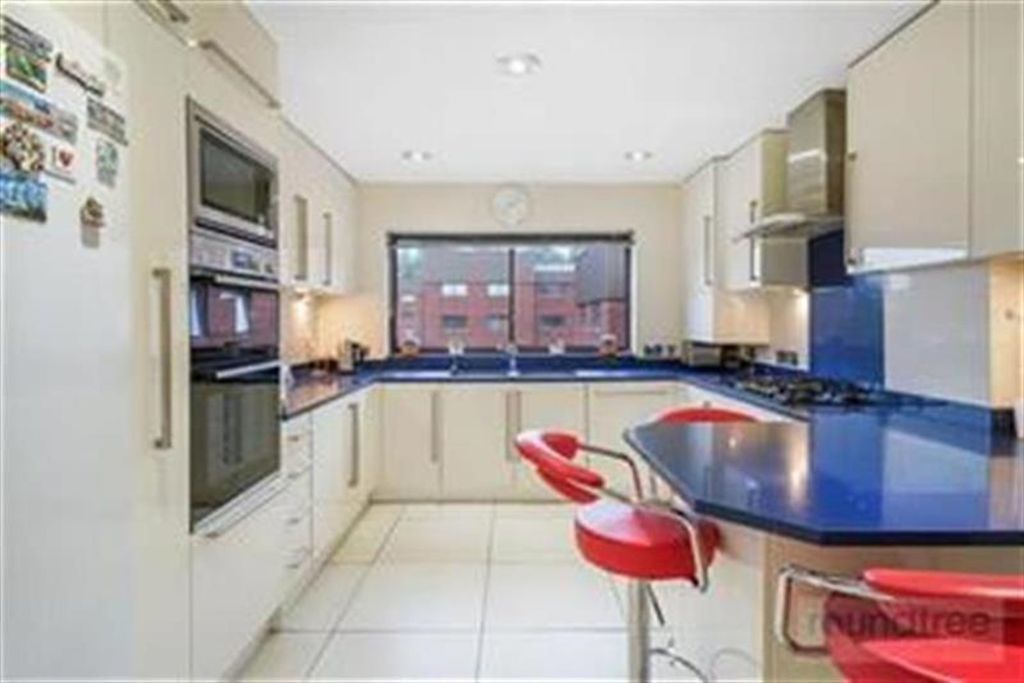 Property photo 1 of 16 (Main)