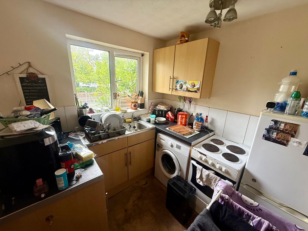Property photo 3 of 5