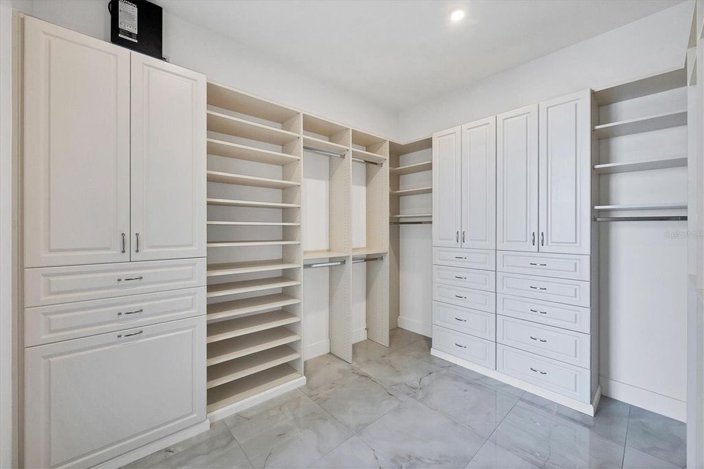Property photo 3 of 3 <Alttext/>