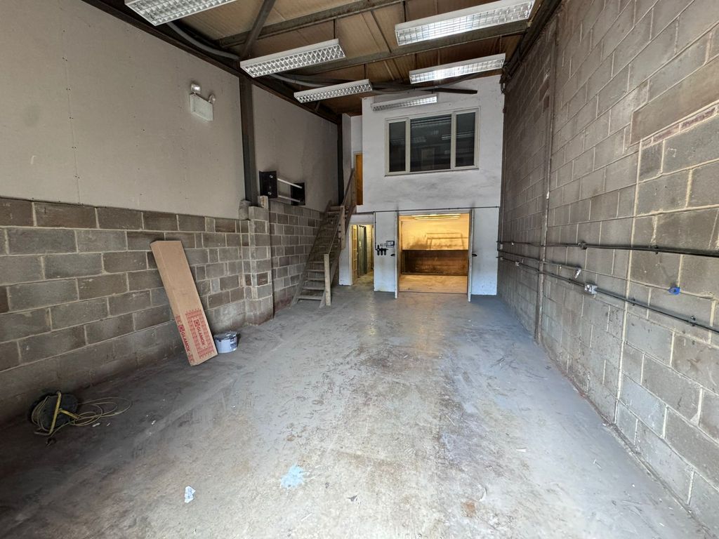 Property photo 1 of 4