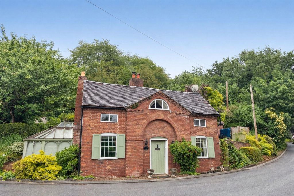 Property photo 1 of 21