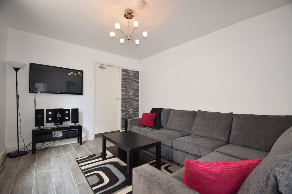 Property photo 1 of 18 Photo 1