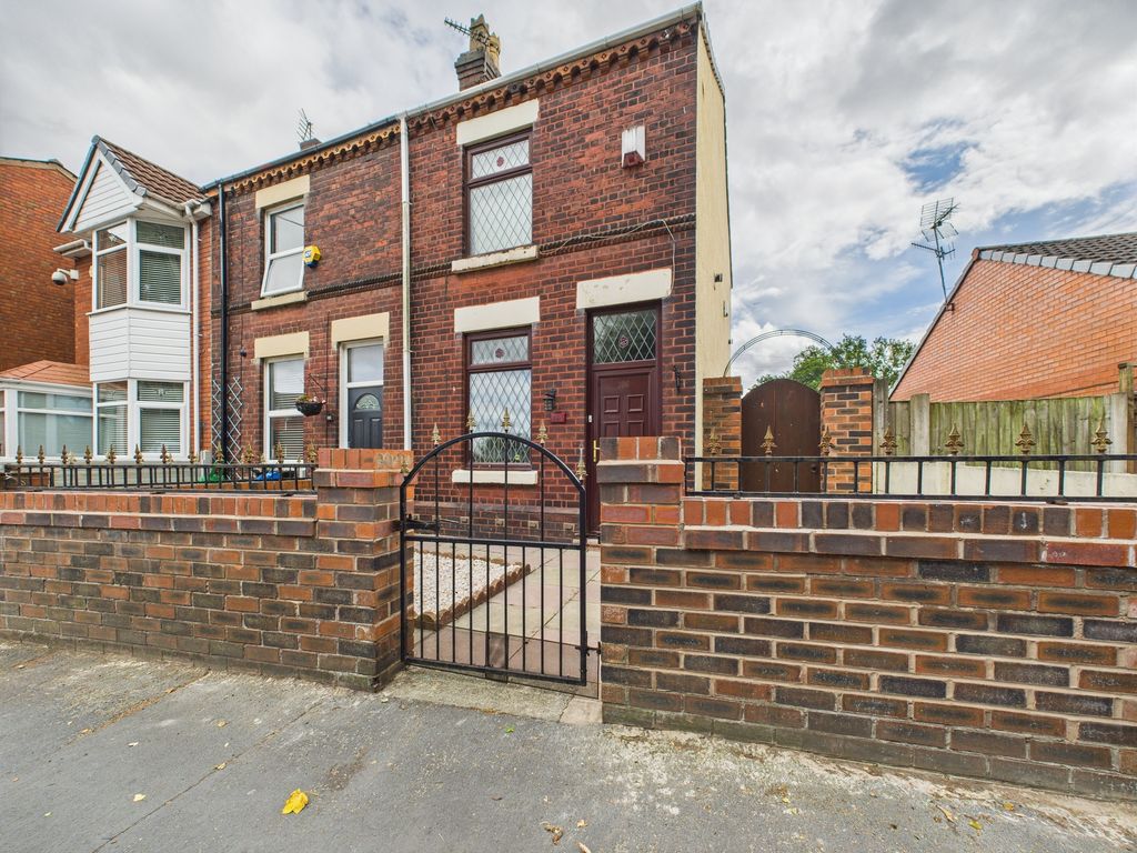 Property photo 1 of 17