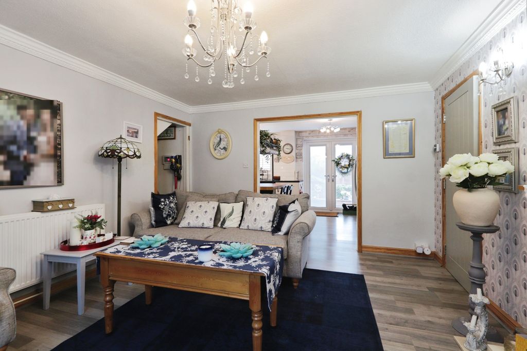 Property photo 3 of 24 Img_9976