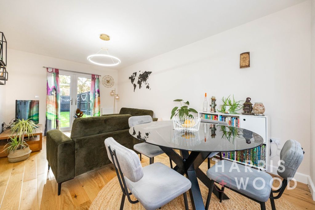 Property photo 3 of 46 4329303