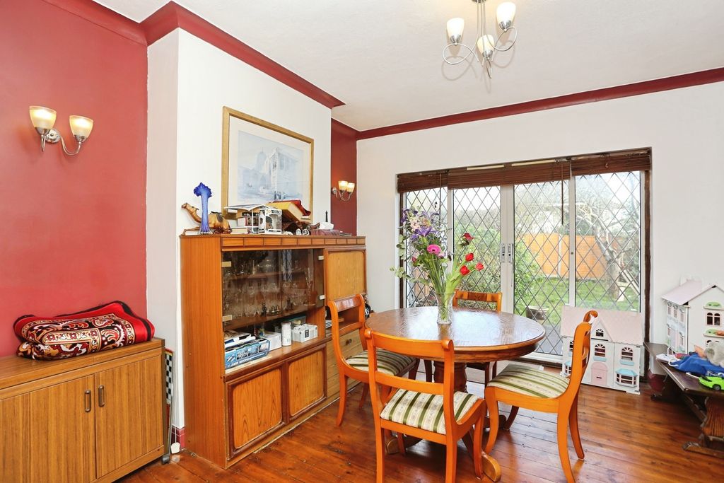 Property photo 3 of 20 Pbox-Img.Jpg