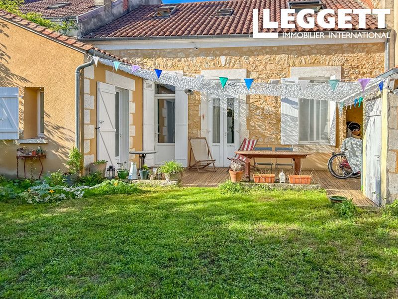 Property photo 2 of 10